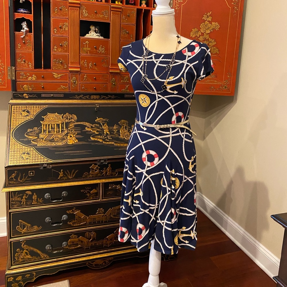 Flowy Ralph Lauren petite dress with navy theme